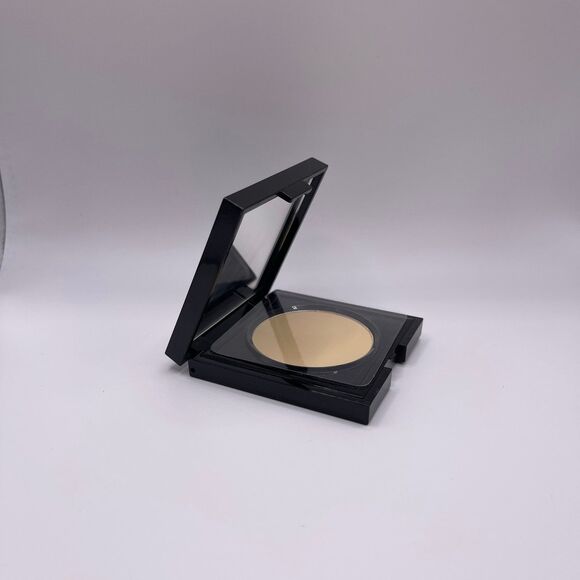 YBF Your Best Friend Neutralizing Face Pressed Powder - Picture 6 of 6